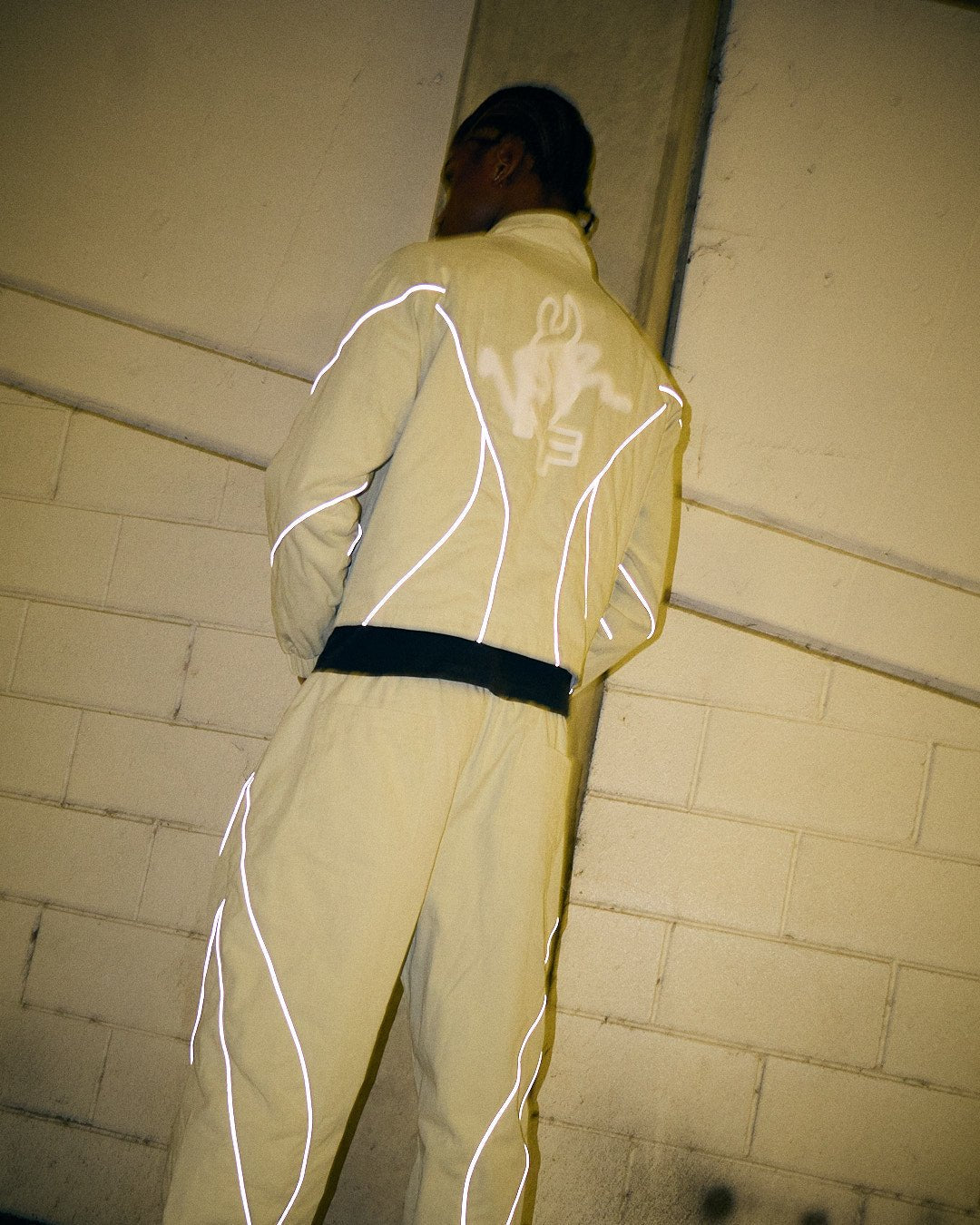BEIGE REFLECTIVE JACKET - NO FACE