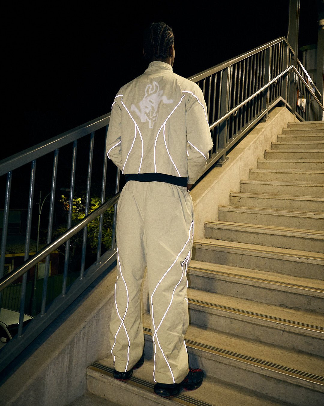 BEIGE REFLECTIVE PANT - NO FACE