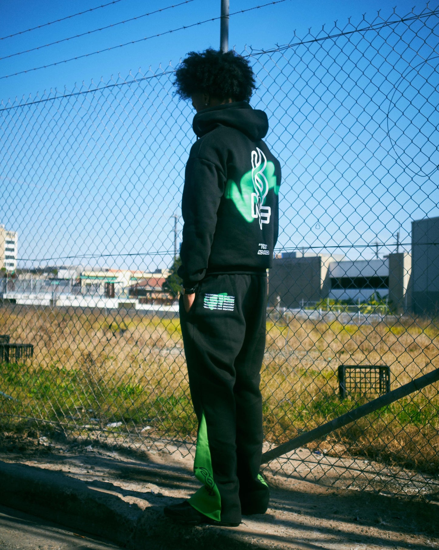 NO FACE ZIP HOODIE (BLACK + GREEN) - NO FACE